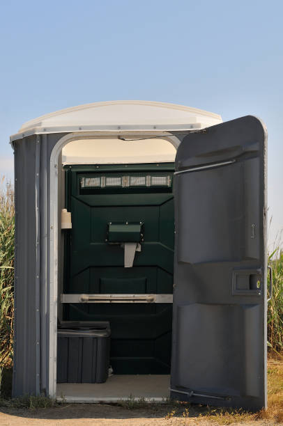 Portable Toilet Options We Offer in Makakilo, HI